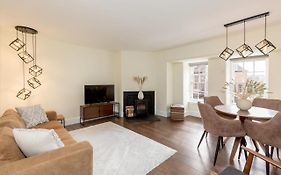 Guestready - Elegant 2Br Period Flat In Oldtown
