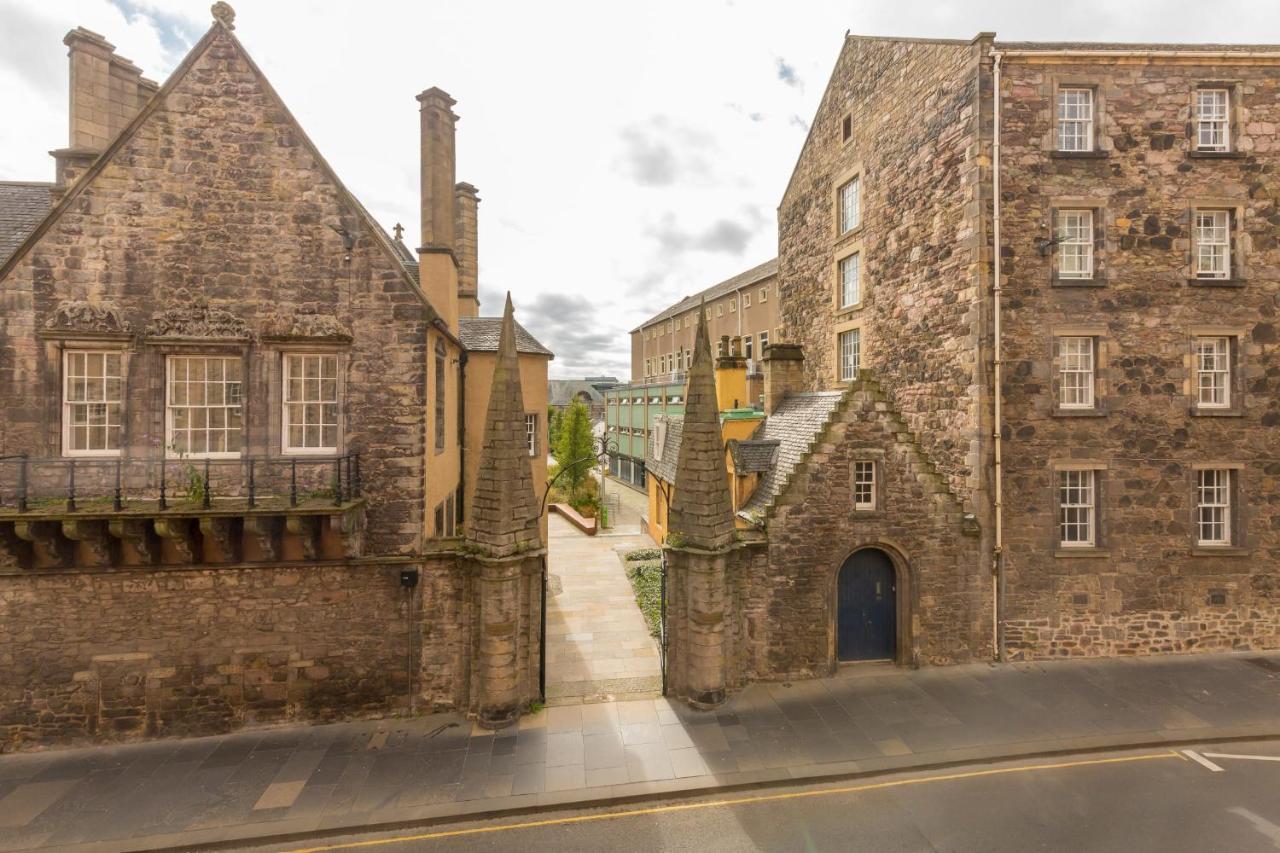 Guestready - Elegant 2Br Period Flat In Oldtown EDI Exterior photo